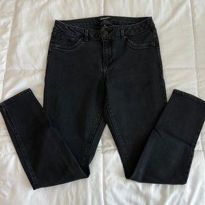 black skinny jeggings